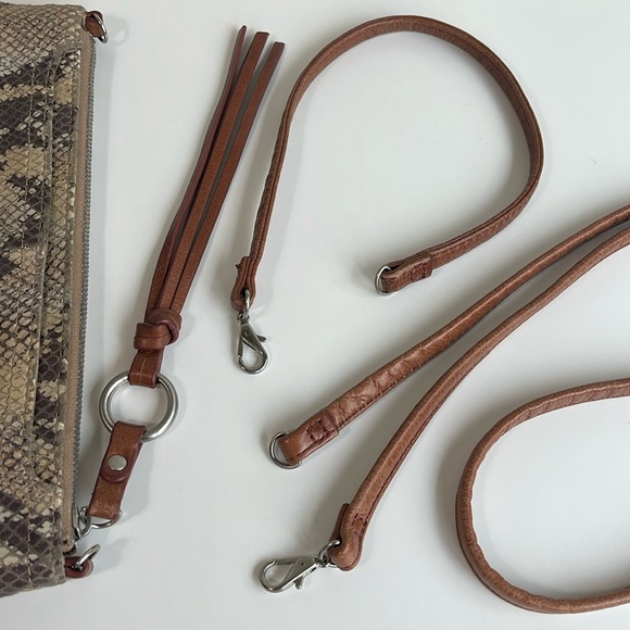 HOBO Leather Wristlet Shoulder Bag - Picture 14 of 16